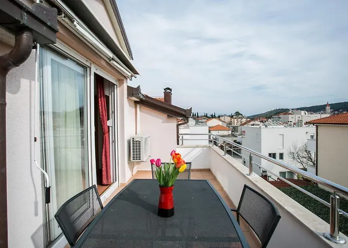 Apartments Bili