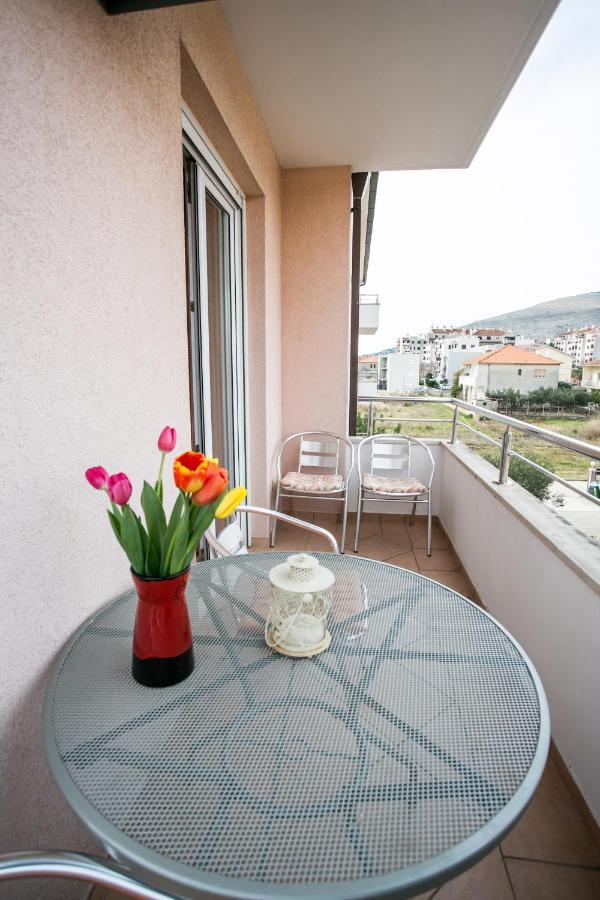 Bili Trogir