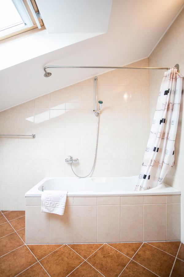 Apartament Bili *