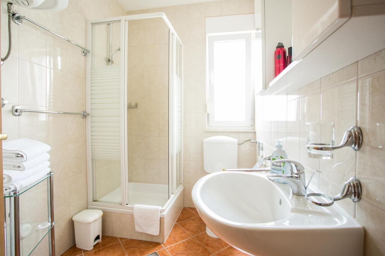 Apartament Bili *
